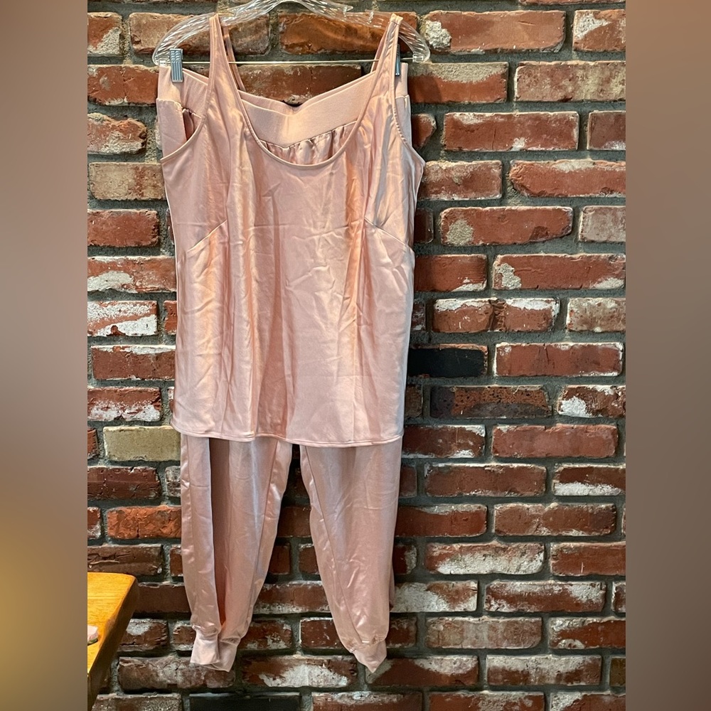 NWT SOMA Pink Satin Matching Pajama Set size Large and XL